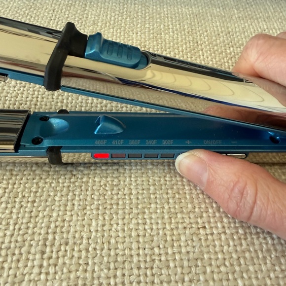 BaBylissPRO  Nano Titanium Prima 3100 1” Ionic Hair Straightener - Picture 12 of 15